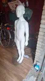 Paspop etalagepop kind op glazenvoet 140 cm, Hobby en Vrije tijd, Naaien en Fournituren, Ophalen, Zo goed als nieuw, Paspop