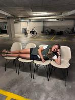 Beige leather chairs, Ophalen of Verzenden, Zo goed als nieuw, Grijs
