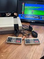 Nintendo NES met 2 Controllers + Jack Nicklaus, Spelcomputers en Games, Gebruikt, 2 spelers, Eén computer, Ophalen of Verzenden