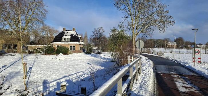 Ruime en charmante jaren dertig villa TIJDELIJK te huur, Huizen en Kamers, Huizen te huur, Friesland, Vrijstaande woning, Direct bij eigenaar