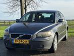 Volvo S40 2.4 Elan automaat (bj 2004), Auto's, 1357 kg, Gebruikt, 700 kg, S40