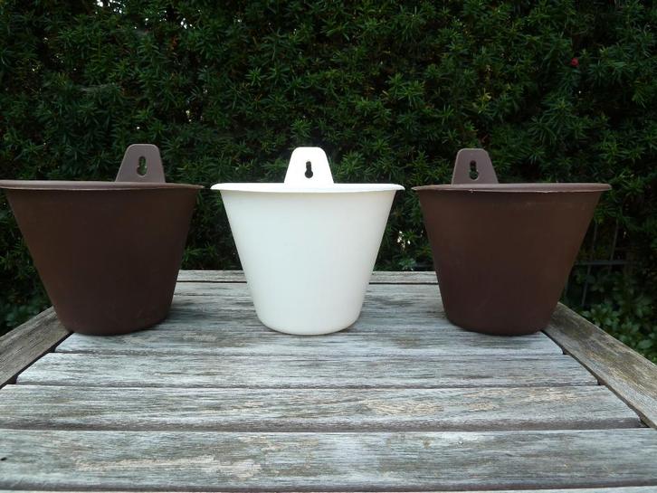 3 Retro hangpotten, Tuin en Terras, Bloempotten, Aardewerk, Binnen, Balkon, Tuin, Minder dan 40 cm, Minder dan 25 cm, Rond, Ophalen of Verzenden