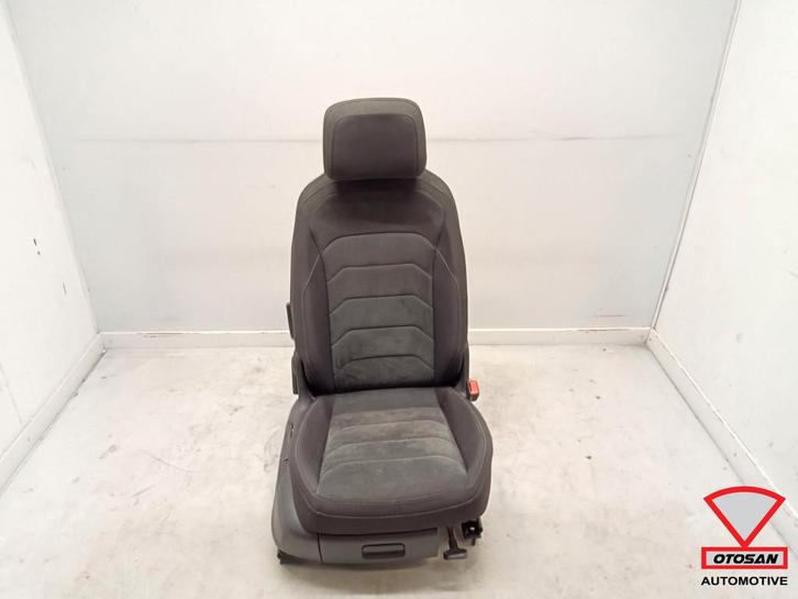 VW Tiguan 5NA Interieur Stoel Bekleding Stof Rechts, Auto-onderdelen, Interieur en Bekleding, Volkswagen, Gebruikt, Ophalen of Verzenden