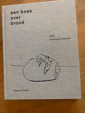 Een boek over brood, Issa Niemeijer-Brown beschikbaar voor biedingen
