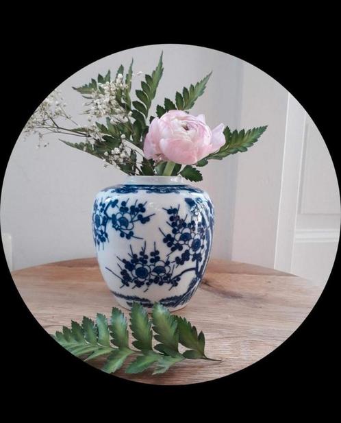 Japans kersen bloesem vaasje, gemberpot blauw wit Hanami, Antiek en Kunst, Antiek | Vazen, Ophalen of Verzenden