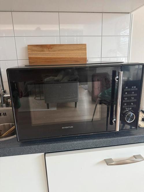 Inventum MN297CB 29L Zwart, Witgoed en Apparatuur, Magnetrons, Gebruikt, Vrijstaand, 45 tot 60 cm, Grill, Hete lucht, Oven, Draaiplateau