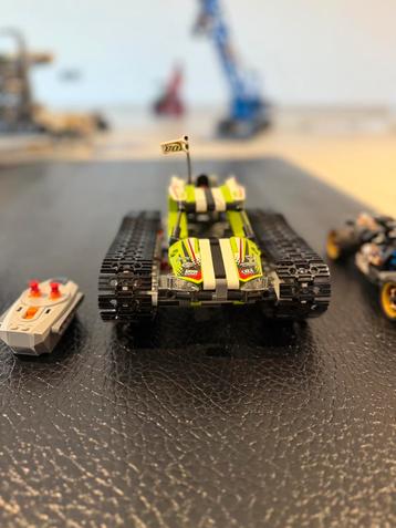 Lego technics race auto’s beschikbaar voor biedingen