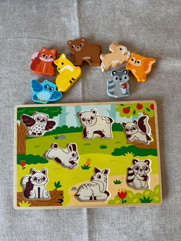 Dier houten puzzle beschikbaar voor biedingen
