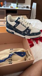 Louis Vuitton sneakers, Blauw, Nieuw, Ophalen of Verzenden, Sneakers of Gympen