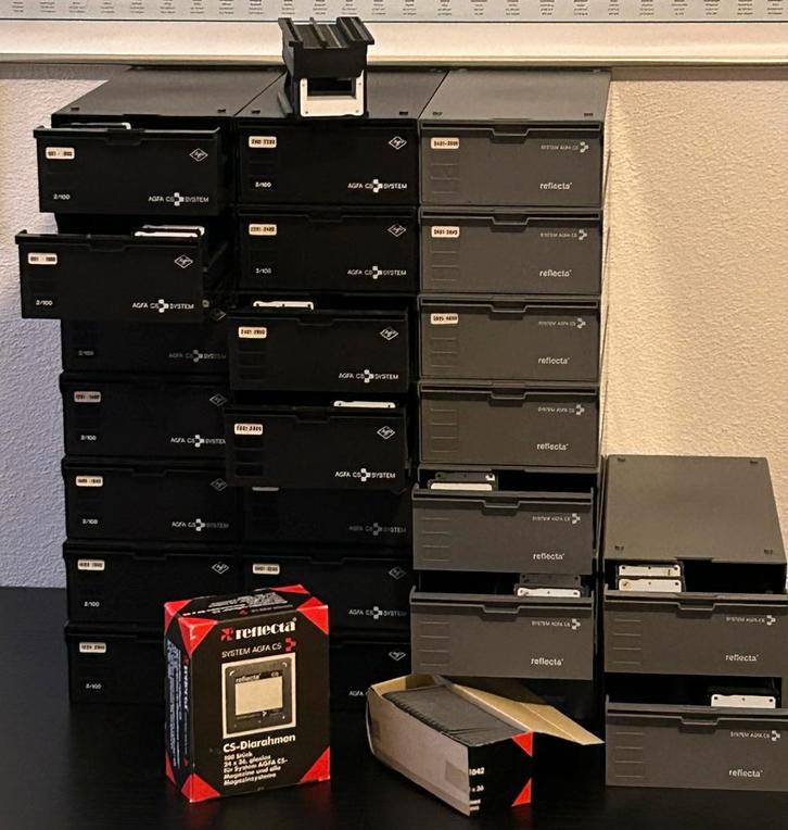 Reflecta/Agfa CS Compact System dia dozen + raampjes, Audio, Tv en Foto, Diaprojectors, Zo goed als nieuw, Ophalen of Verzenden