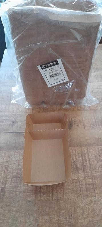 Patatbakjes met zijspan beschikbaar voor biedingen