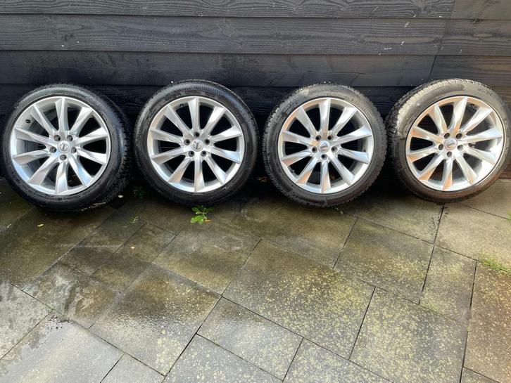 Volvo V60 Winterbanden met 18” Velgen, Auto-onderdelen, Banden en Velgen, Banden en Velgen, Winterbanden, 18 inch, 235 mm, Personenwagen