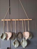 Macrame hanger met bladeren in groen en bruin, Huis en Inrichting, Ophalen of Verzenden, Zo goed als nieuw