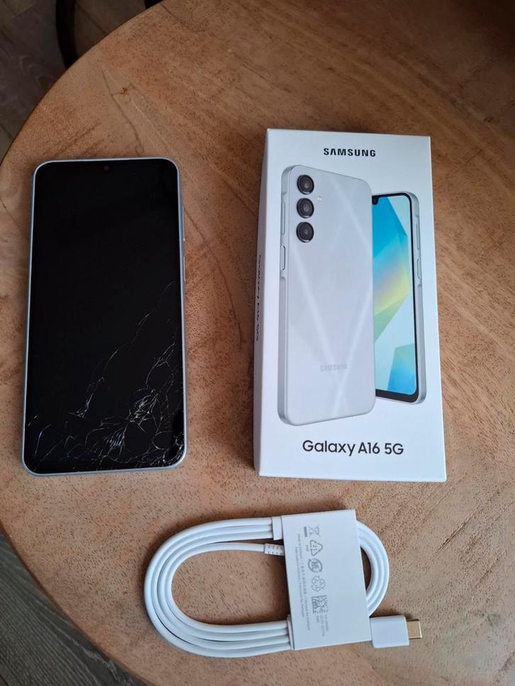 Samsung galaxy A16 met gebarst scherm, Telecommunicatie, Mobiele telefoons | Samsung, Gebruikt, Galaxy A, 128 GB, Zonder abonnement