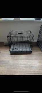 Hondenbench met orthopedisch benchkussen, Dieren en Toebehoren, Ophalen, Zo goed als nieuw, Minder dan 65 cm