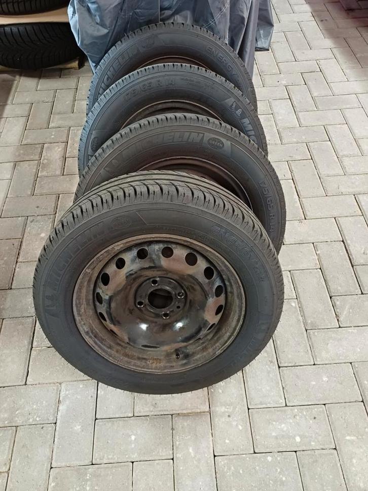 Zomer banden voor een Renault Twingo II, Auto diversen, Overige Auto diversen, Ophalen