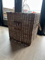 Robuuste mand Riviera Maison, Huis en Inrichting, Ophalen, Zo goed als nieuw, Vierkant, Riet