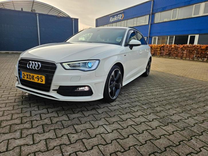 Audi A3 1.4 Tfsi 92KW Sportback S-tronic 3xs-line 2014 Wit, Auto's, Audi, A3, Airbags, Airconditioning, Alarm, Bluetooth, Boordcomputer