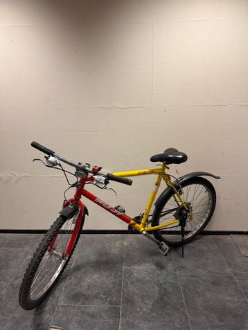Mountainbike- ,crossfiets beschikbaar voor biedingen