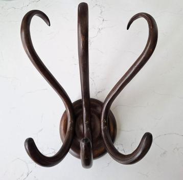 wandkapstok Thonet gemaakt in licentie Roemenië jaren 60-80 beschikbaar voor biedingen