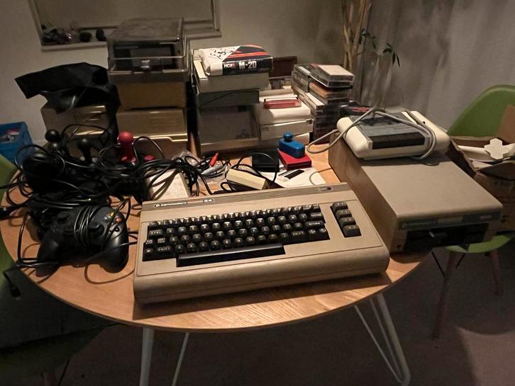 Commodore 64 Compleet Pakket, Computers en Software, Vintage Computers, Ophalen