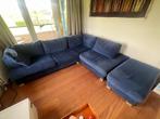 Blauwe hoekbank met hocker, Huis en Inrichting, Banken | Bankstellen, Ophalen, 250 tot 300 cm, Gebruikt, Hoekbank