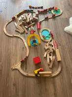 Treinbaan met heel veel onderdelen incl Thomas de trein, Kinderen en Baby's, Speelgoed | Houten speelgoed, Overige typen, Gebruikt