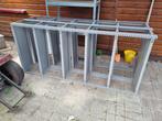 Twee metalen stellingkasten, Ophalen, Gebruikt