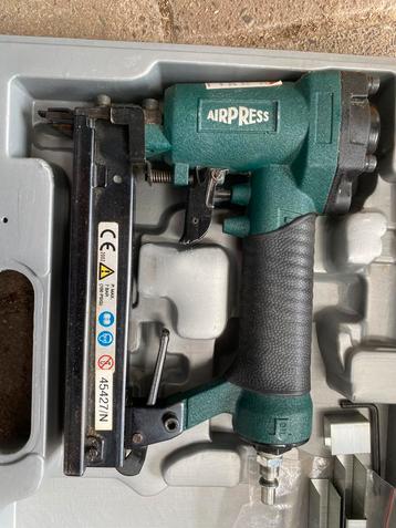 Te koop airpress niet tacker beschikbaar voor biedingen