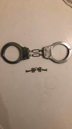 Handboeien speelgoed, Verzenden