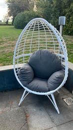 Witte egg chair, Huis en Inrichting, Stoelen, Ophalen, Gebruikt, Eén