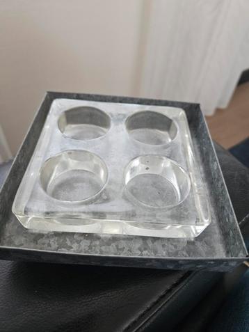 Waxinelichthouder voor 4 kaarsen beschikbaar voor biedingen