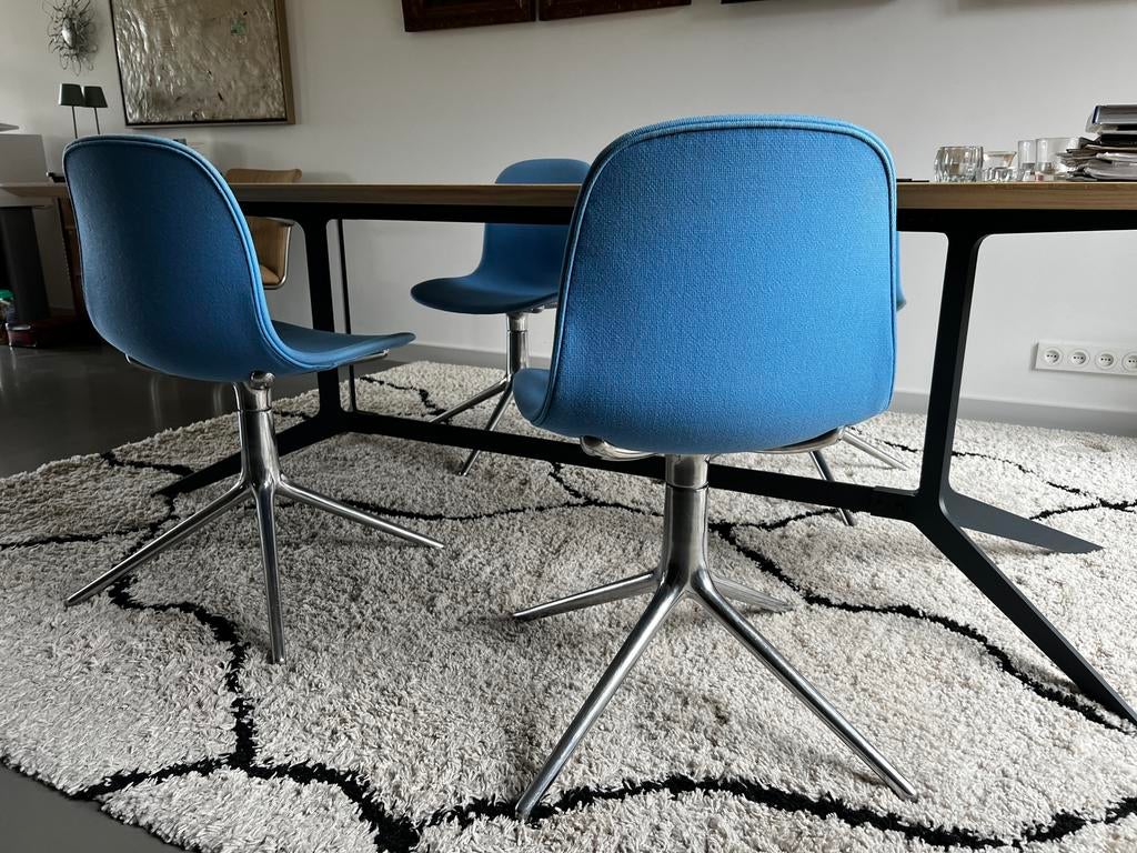 4x design Normann-Copenhagen draaistoelen, Huis en Inrichting, Stoelen, Ophalen, Blauw, Design, Zo goed als nieuw