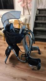 Te huur: Rugdrager voor kinderen van 6 maanden - 15kgs, Ophalen of Verzenden, Zo goed als nieuw, Rug