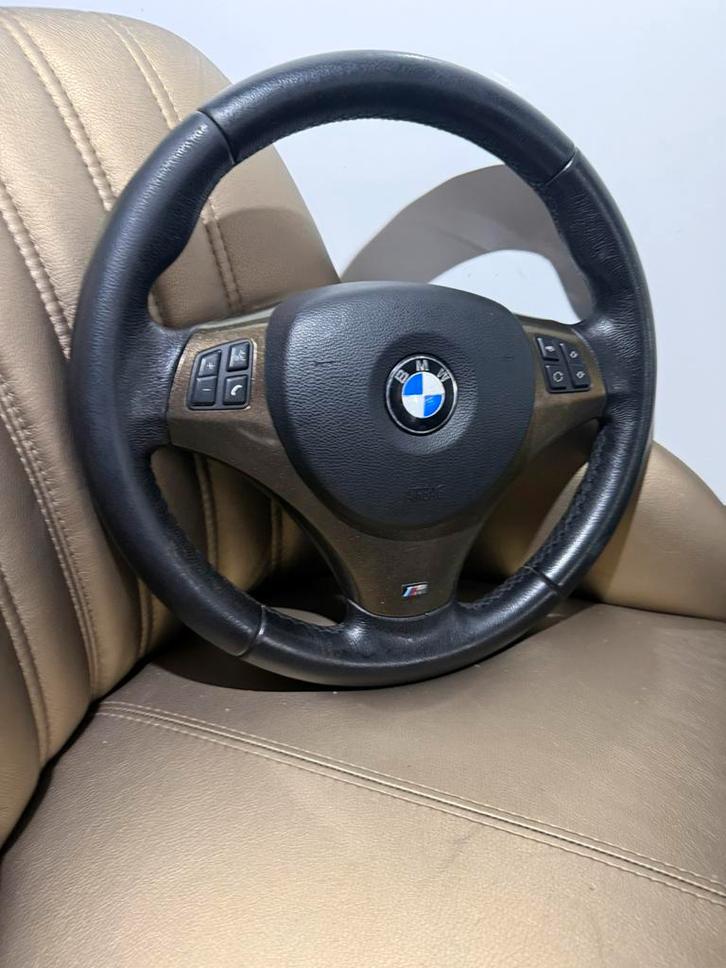 Bmw E81 E82 E87 E88 E90 E91 E92 E93 leder stuur, Auto-onderdelen, Besturing, BMW, Ophalen of Verzenden