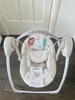 Ingenuity Portable Swing Cozy Kingdom / Babyschommel, Kinderen en Baby's, Wipstoeltjes, Overige merken, Schommelstoel, Zo goed als nieuw