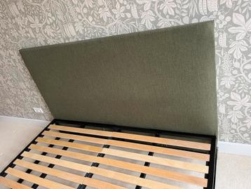 Hoofdbord/headboard los 180 x 105 beschikbaar voor biedingen