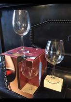 4 Grote maat rode wijn glazen nog nieuw & ongebruikt in doos, Overige typen, Ophalen of Verzenden, Overige stijlen, Glas