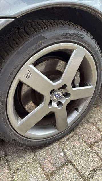 Volvo v70R S60R 18 inch Pegasus velgen beschikbaar voor biedingen