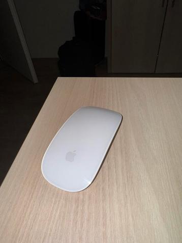 Apple magic mouse 2 te koop, werkt perfect beschikbaar voor biedingen