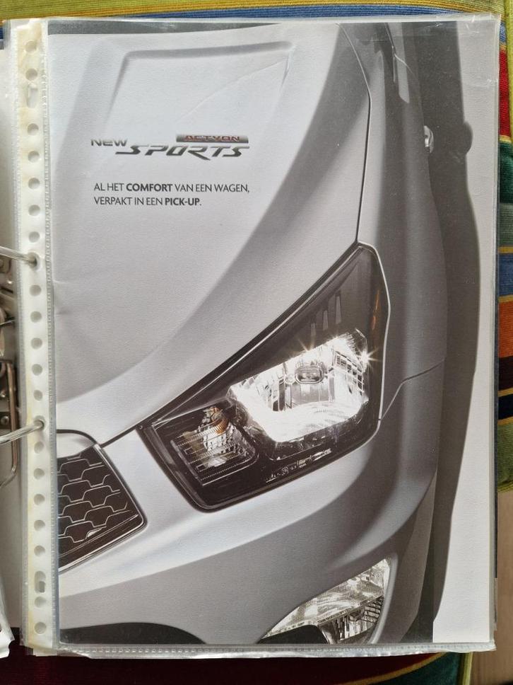 Folders Ssangyong, Boeken, Auto's | Folders en Tijdschriften, Zo goed als nieuw, Overige merken, Ophalen of Verzenden