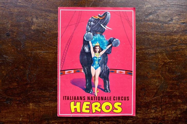 Circus Heros programmaboekje Amsterdam uit 1969, Boeken, Kunst en Cultuur | Dans en Theater, Gelezen, Overige onderwerpen, Ophalen of Verzenden