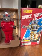 HaHaToy Space Trooper Robot - Nieuw in Doos, Antiek en Kunst, Antiek | Speelgoed, Ophalen of Verzenden