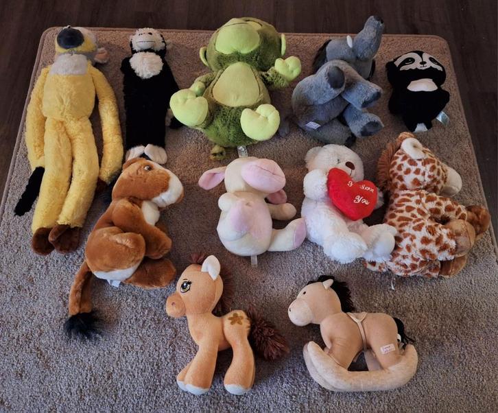 Set van 11 diverse middelgrote knuffels, Kinderen en Baby's, Speelgoed | Knuffels en Pluche, Zo goed als nieuw, Overige typen