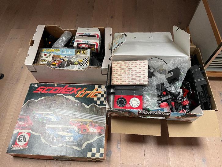 Flinke hoeveelheid Scalextric, Kinderen en Baby's, Speelgoed | Racebanen, Gebruikt, Racebaan, Elektrisch, Overige merken, Zelf te bouwen