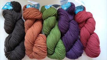Cloudborn worsted 5 strengen  beschikbaar voor biedingen