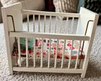 Poppenhuis peuter bed 1:12 en 1:6, Ophalen, Zo goed als nieuw