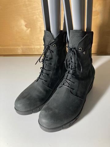 NIEUW, Wolky, lage laars/hoge schoen, Nubuck Leer, Maat 43 beschikbaar voor biedingen
