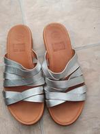 Fitflop slippers zilver maat 38, Kleding | Dames, Schoenen, Slippers, Overige kleuren, Ophalen of Verzenden, Zo goed als nieuw