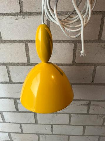 Muuto Mhy Pendant geel beschikbaar voor biedingen